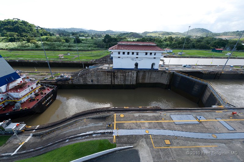 20101204_152159 D3S.jpg - Miraflores Locks, Panama Canal.  Water level begins to drop